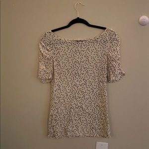 Polka dot half sleeve ruffle sleeve top